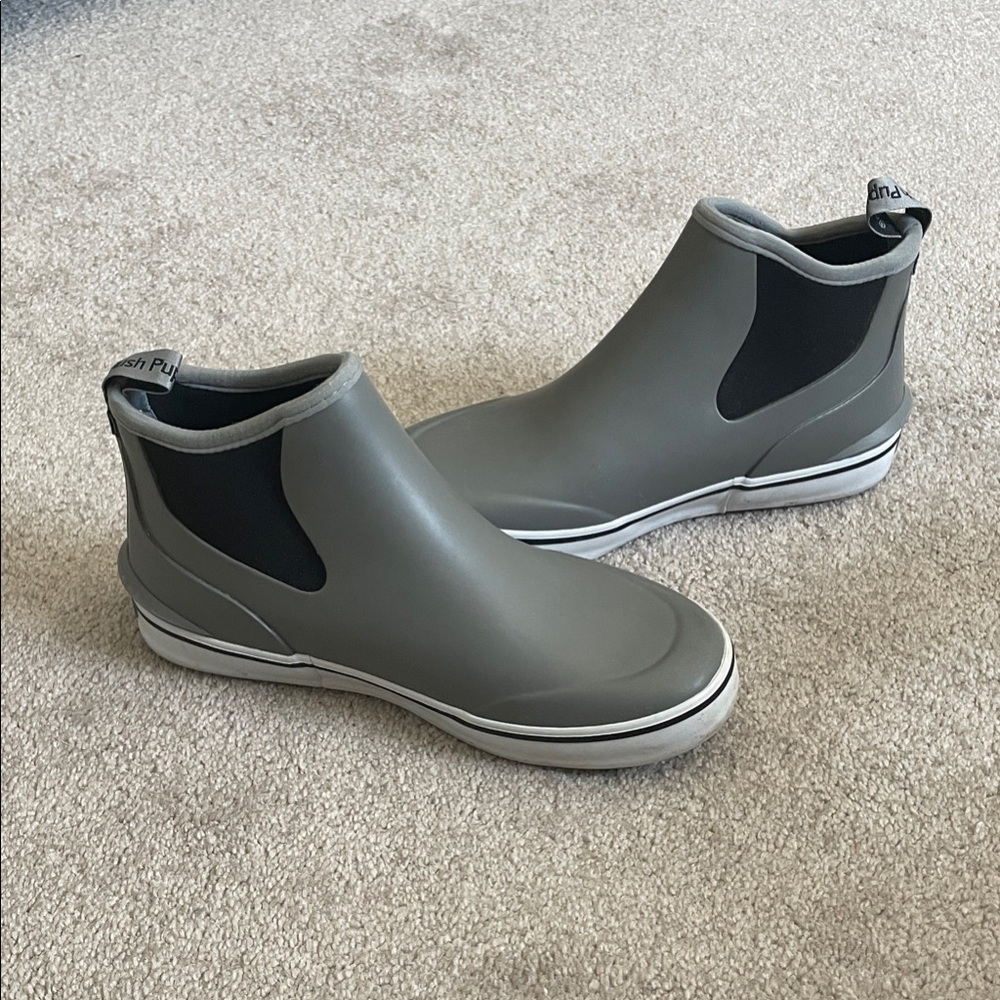 Hush Puppies Gray Women's Rain Boots